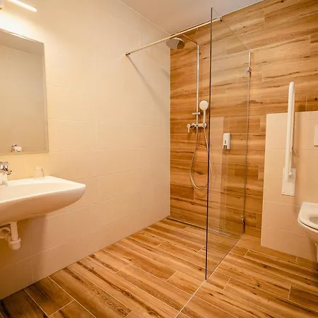 Garni Dock 布拉迪斯拉发