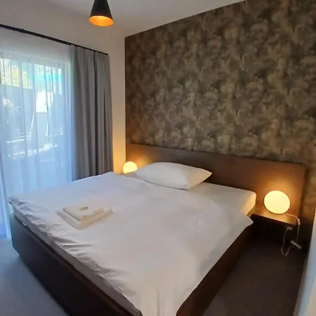 Garni Dock 酒店 3*