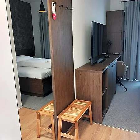 Hotel Garni Dock Pressburg