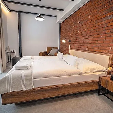 Otel Garni Dock 3*